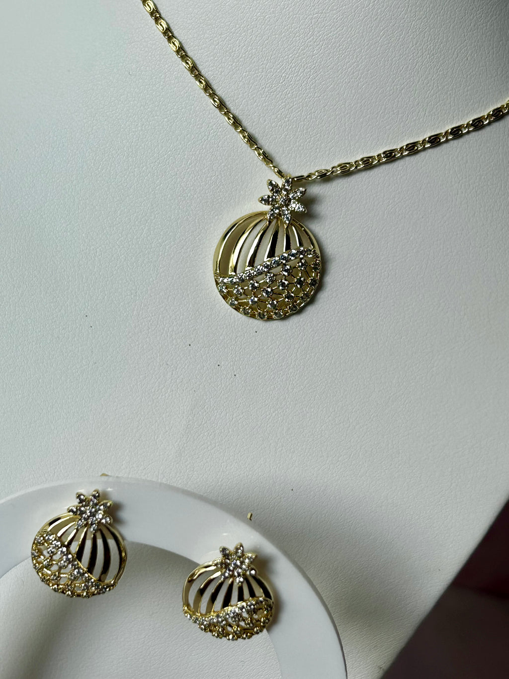 Set Piñaliz Oro laminado
