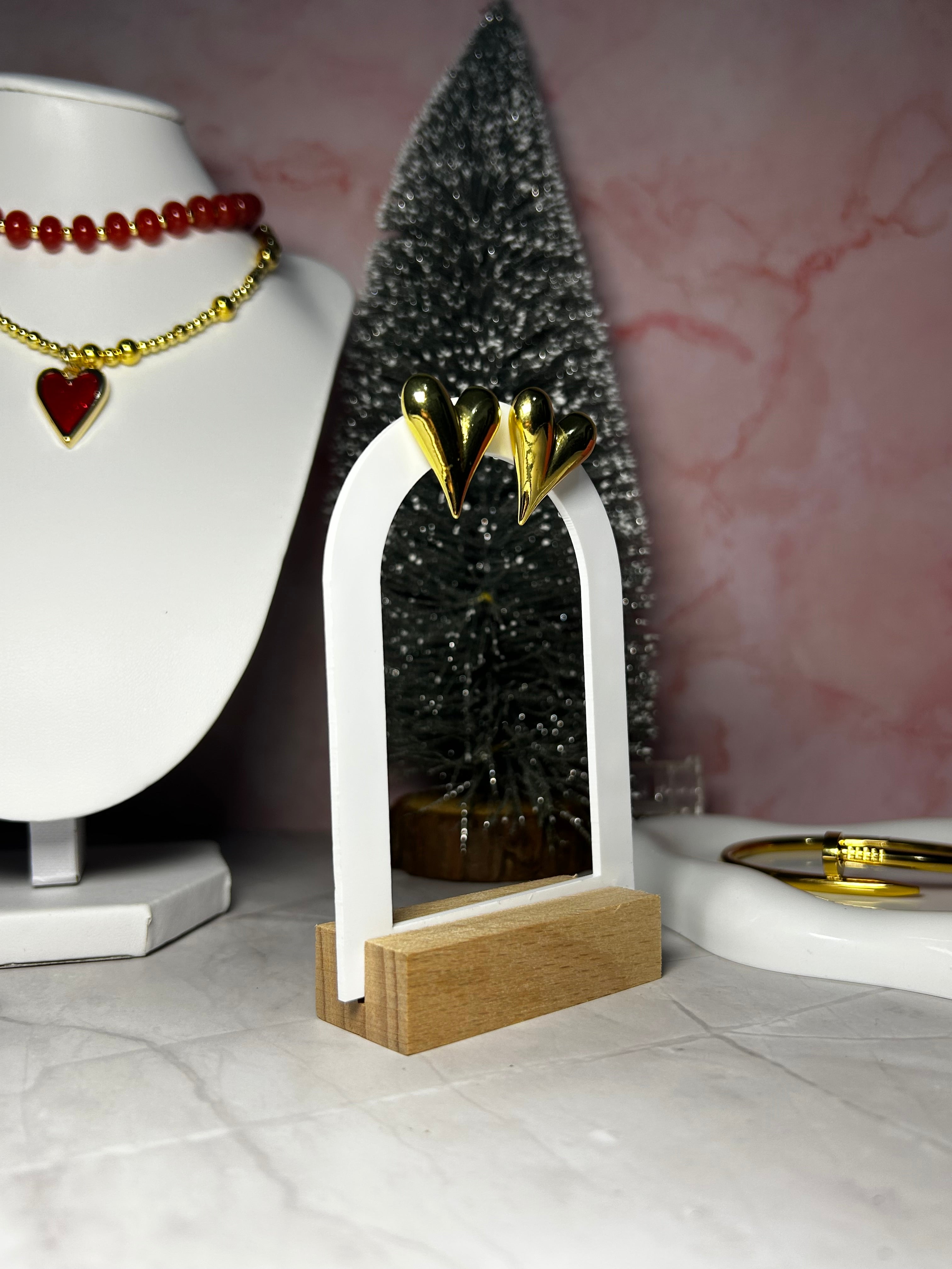 Aretes Corazón Dorado ✨