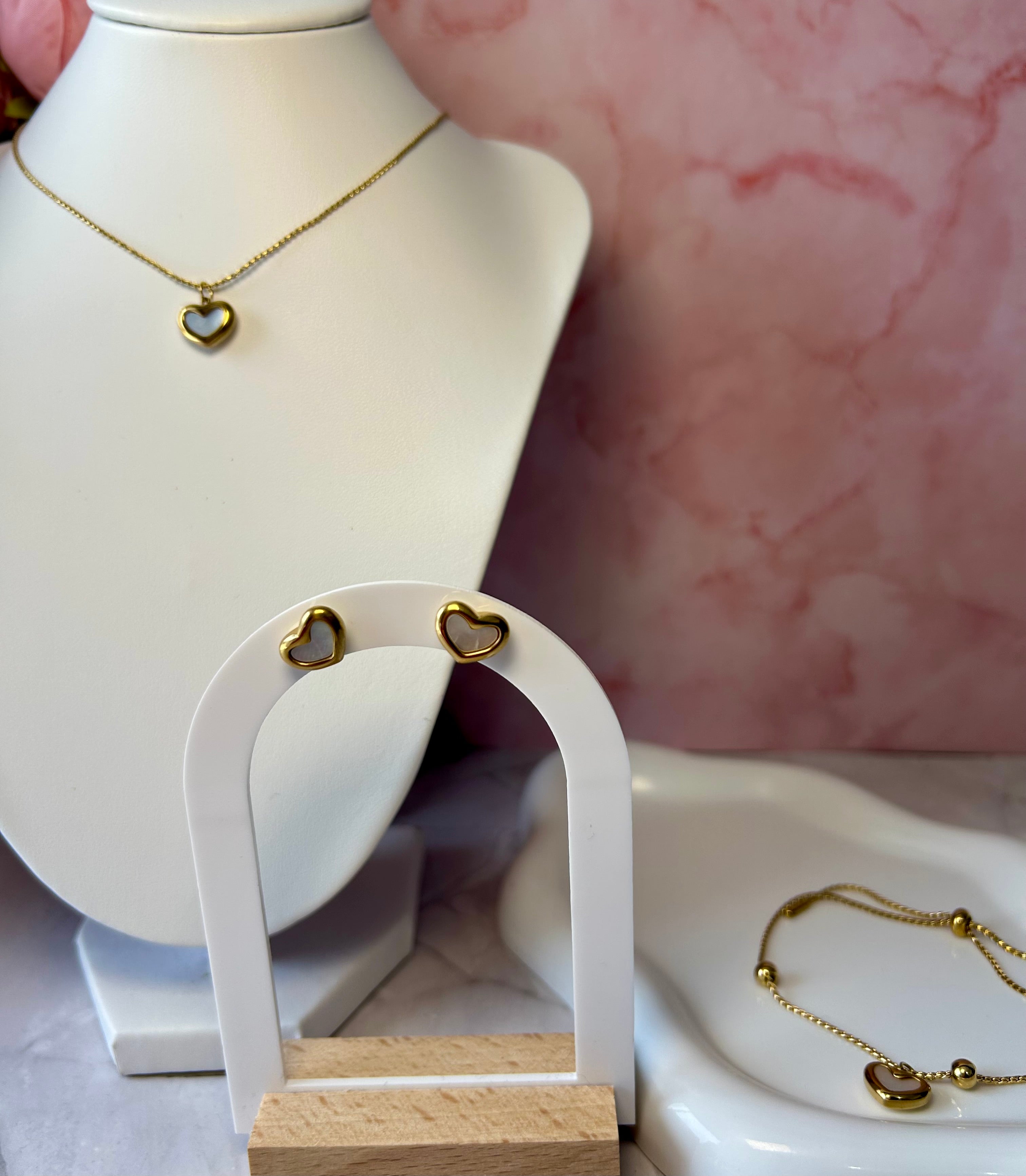 Set Collar, Aretes, Brazalete Amour ❤️