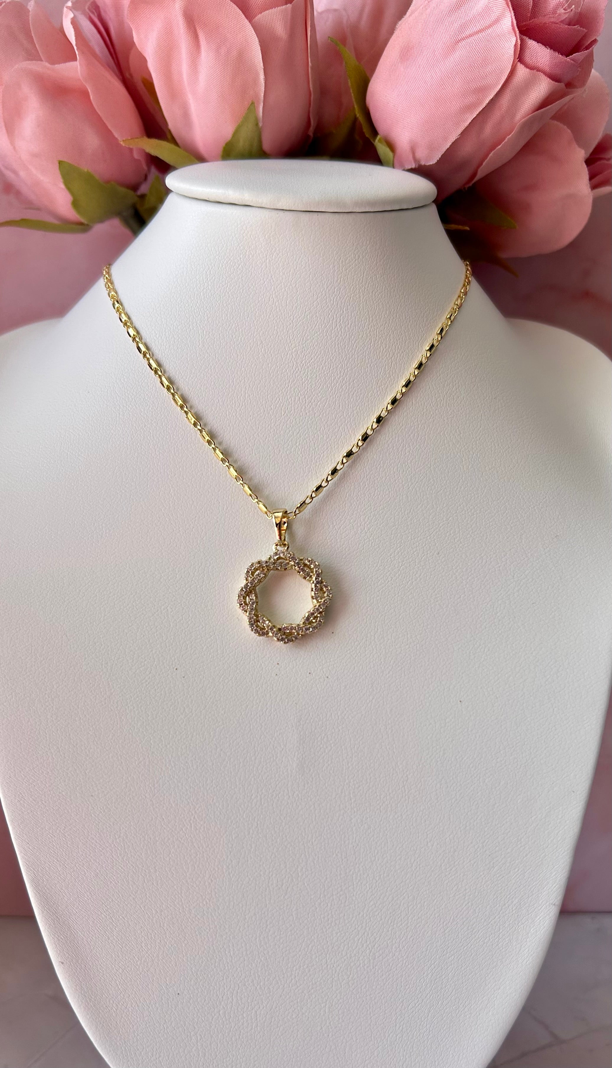 Collar Círculo Enlazado Oro laminado