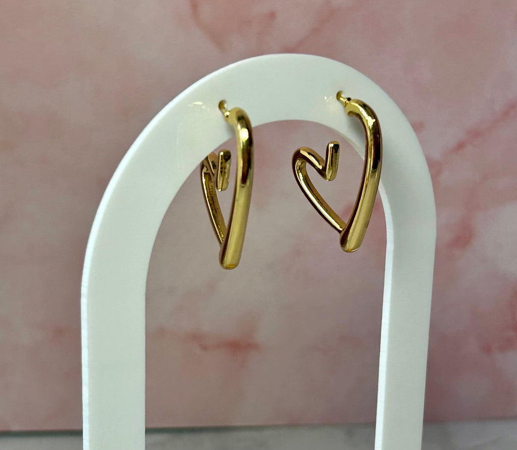 Aretes de Corazón Amour ♥️