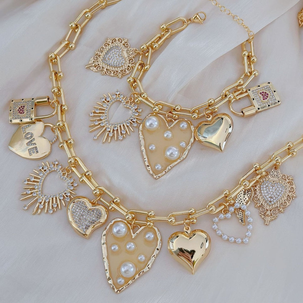 Set Brazalete Golden Hearts Luxe 2 Versión ✨