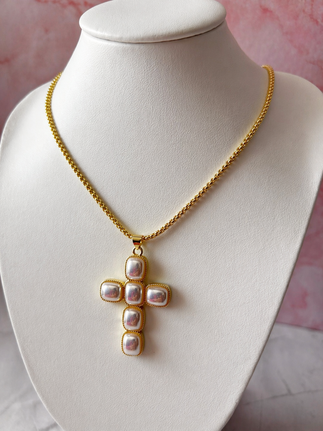 Collar Cruz Perla