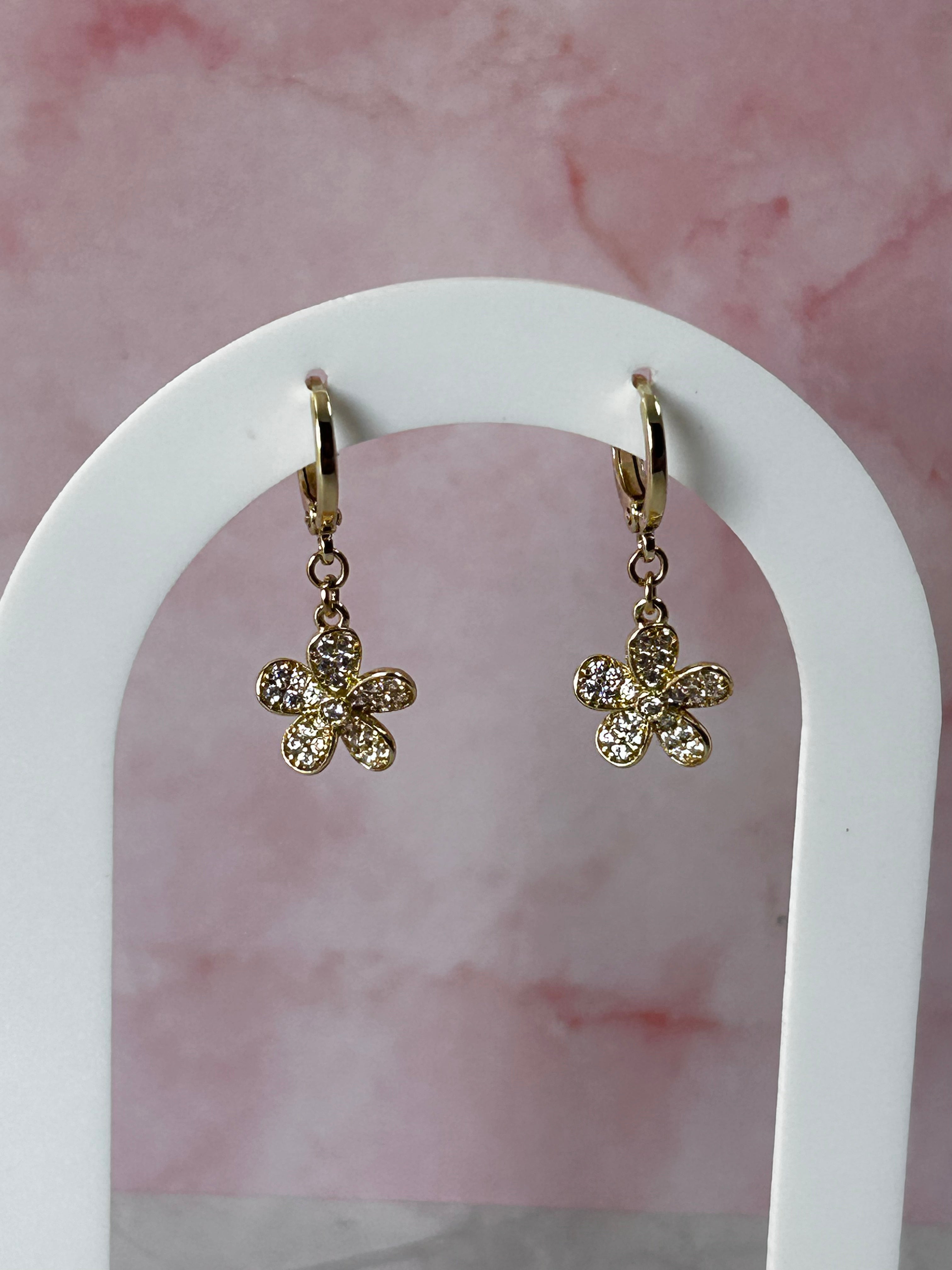 Aretes flor larga