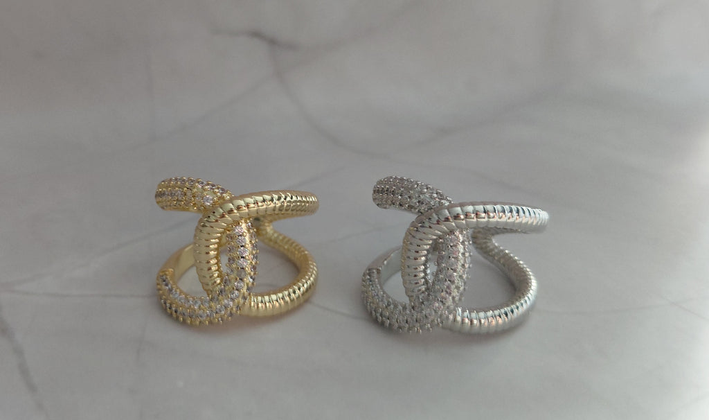 Anillo Enlace Brillante Plateado